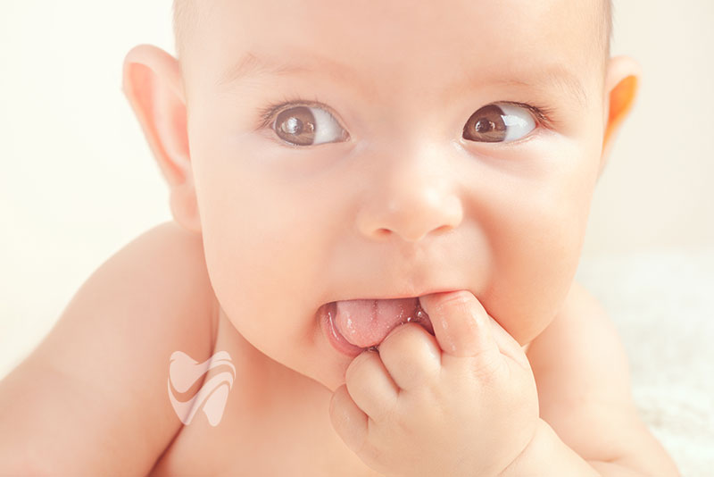Bebekte parmak emme alışkanlığı